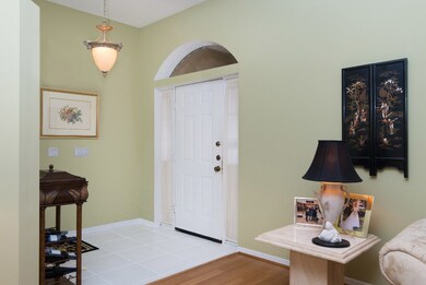 Tiled foyer entry