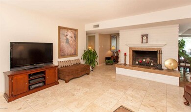 Living Room (2)