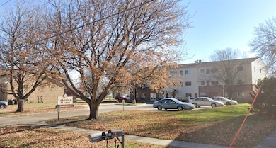 904 E Milwaukee Ave, Storm Lake, IA 50588 - photo 5