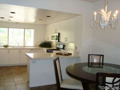 Kitchen & dining room
