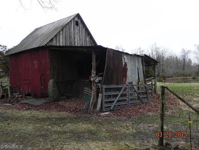 5737 Drake Rd, Greensboro, NC 27406 - photo 3