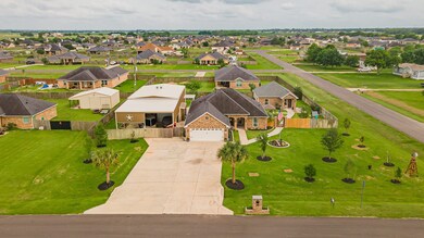 11215 Emily Ruth Dr, Needville, TX 77461 - photo 2