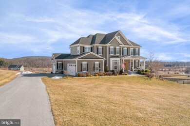35492 Greyfriar Dr, Round Hill, VA 20141 - photo 4