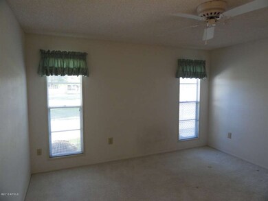 10117 W Highwood Ln, Sun City, AZ 85373 - photo 6