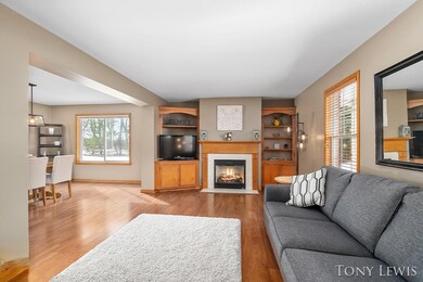 Great room w/engineered hardwood floors