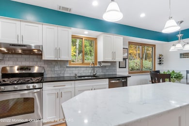 13 Drum Ct, Howell, NJ 07731 - photo 6