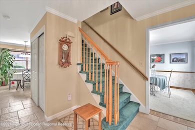05-FOYER