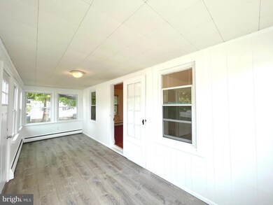 590 Hallowing Point Rd, Prince Frederick, MD 20678 - photo 5