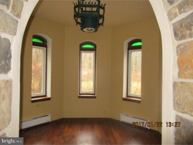 6189 Covered Bridge Rd, Pipersville, PA 18947 - photo 5