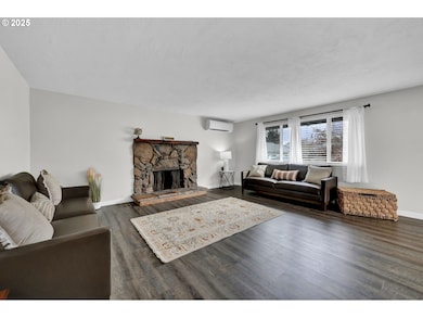 4067 N Clarey St, Eugene, OR 97402 - photo 6