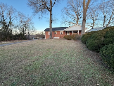 302 Chrystal Rd, Colonial Beach, VA 22443 - photo 7