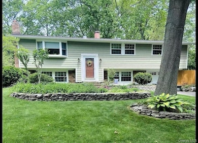 15 Mayflower Ln, East Setauket, NY 11733 - photo 3