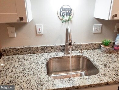 2205 Dawn Ln, Temple Hills, MD 20748 - photo 5