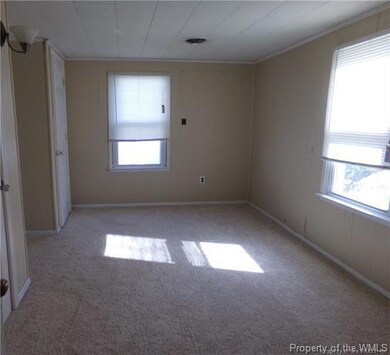 1703 Lee St, West Point, VA 23181 - photo 5