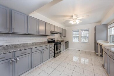 1521 N Mcaree Rd, Waukegan, IL 60085 - photo 2