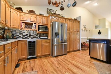 Everything You Expect: Granite, Hardwoods, Stainle