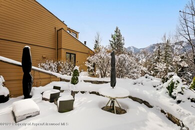 155 Lone Pine Rd #2