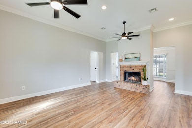 101 Meadow Glen Dr, Youngsville, LA 70592 - photo 2