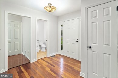 106 Endsleigh Ct, Trenton, NJ 08691 - photo 4