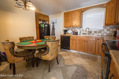 4600 Curtis Blvd, Cocoa, FL 32927 - photo 2