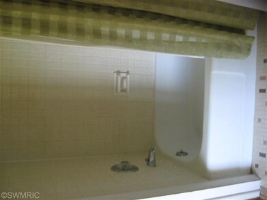 3138 10th St, Wayland, MI 49348 - photo 6