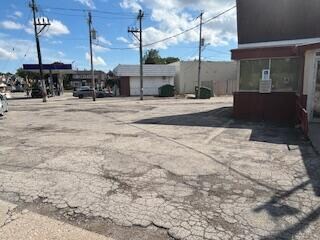 PARKING LOT