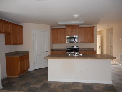 9073 Emma Jean Ct, Jacksonville, FL 32211 - photo 4