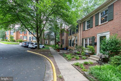 2404 Albot Rd, Reston, VA 20191 - photo 5