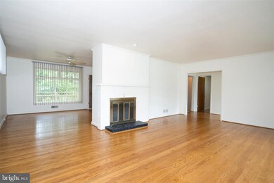 7808 Ruxway Rd, Towson, MD 21204 - photo 5