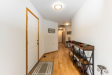 25-web-or-mls-6678 SE Davis Loop-24
