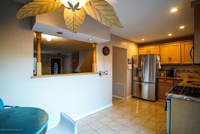 31 Hemlock Ct unit 156, Staten Island, NY 10309 - photo 7