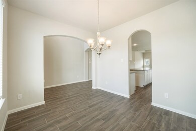 5174 Arbor Cove Ct, Alvin, TX 77511 - photo 6