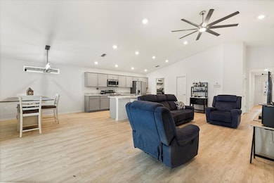 1385 Mezzavalle Way, Auburndale, FL 33823 - photo 6