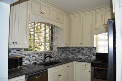 1258 Royal Ave, Louisville, KY 40204 - photo 4