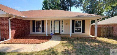 71 Green Oak Cir, Nash, TX 75569 - photo 3