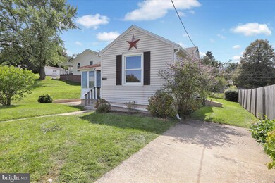 3608 Hawthorne Ave, Reading, PA 19605 - photo 2