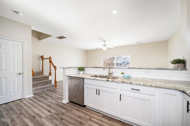 10-web-or-mls-3028 White Cloud Circle (3
