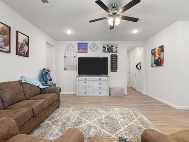 905 Sam St, Springtown, TX 76082 - photo 6