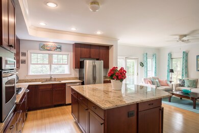 49 Nineteenth St N, Edgartown, MA 02539 - photo 5