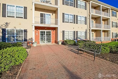 61 Liddle Ave, Edison, NJ 08837 - photo 4