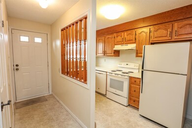 66 Shelburne Rd, MerriMacK, NH 03054 - photo 7