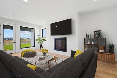 Living room - virutally staged