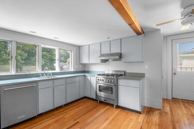 18 Essex St unit 4, Newburyport, MA 01950 - photo 6