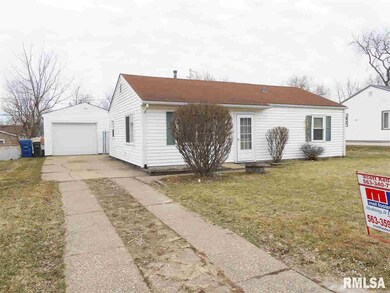 7503 Volquardsen Ave, Davenport, IA 52806 - photo 2