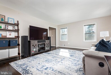 4822 King Solomon Dr, Annandale, VA 22003 - photo 7