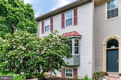 5701 Mason Bluff Dr, Burke, VA 22015 - photo 3