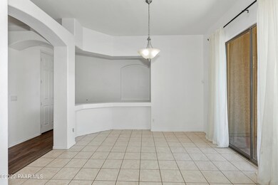 006_Dining Area