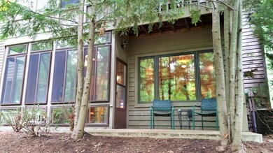 1501WWater67RelaxPatio