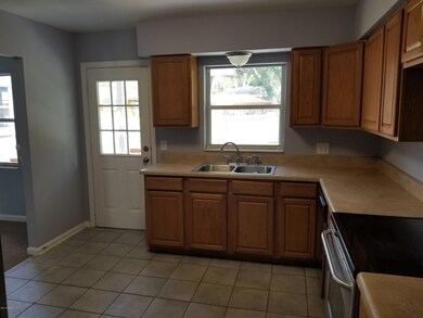 4316 Ish Brant Ct W, Jacksonville, FL 32210 - photo 4