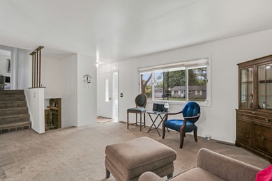 18758 W Highfield Dr, Gurnee, IL 60031 - photo 4